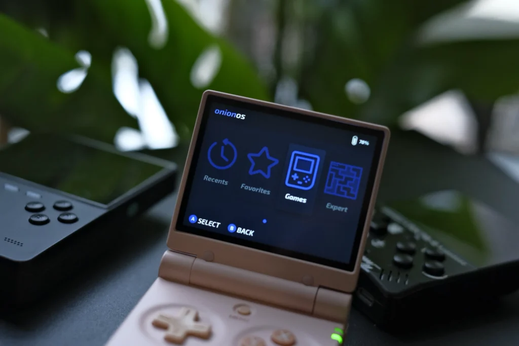 Miyoo Mini Flip OnionOS