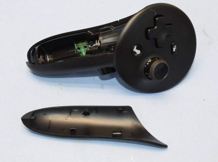 The Steam Frame Will Have An Enthusiast Kit With A Hot-Swappable Battery 5 SteamFrameControllerInternal1